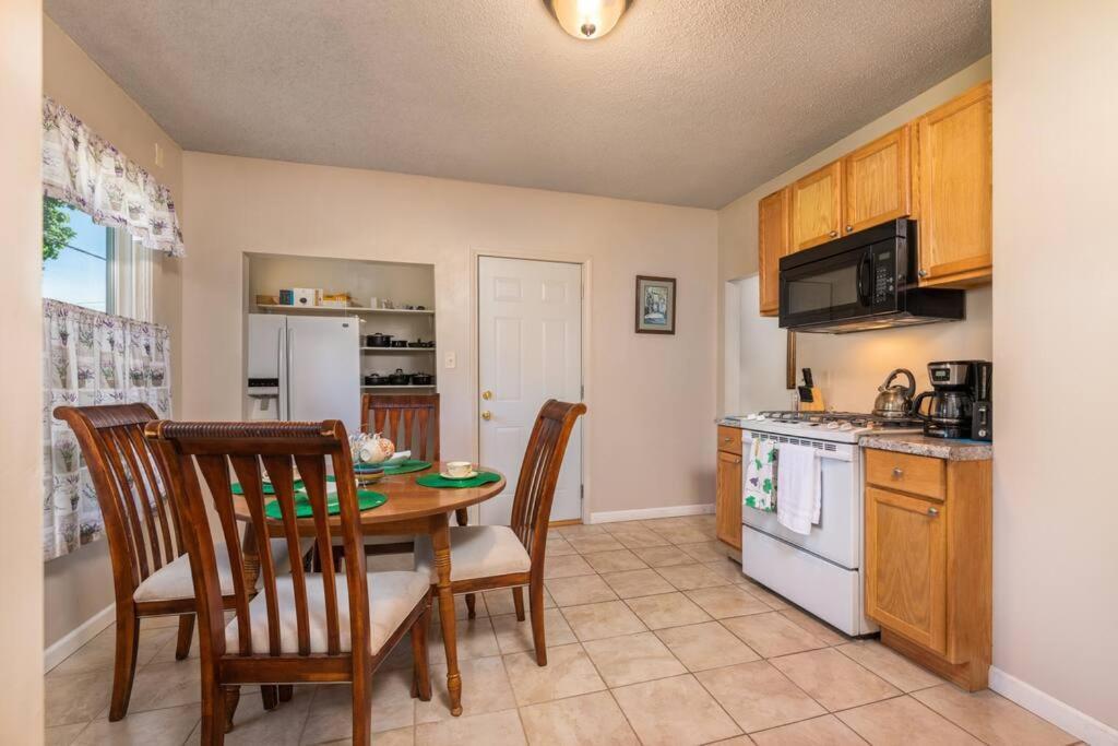 Entire House 3 Bedroom Twin Cities, Specious, Entire House, Ac セントポール エクステリア 写真